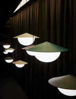 AGO Alley pendellampa, inbyggd LED, liten, grå