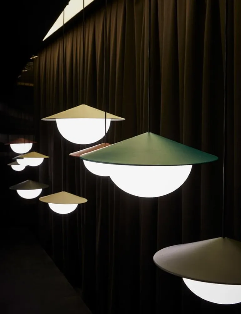 AGO Alley pendellampa, inbyggd LED, stor, grön