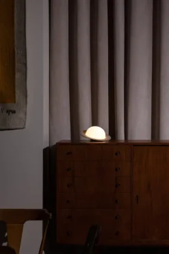 AGO Alley Tilt bordslampa, dimbar, liten, senap