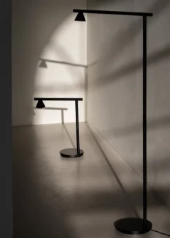 AGO Probe golvlampa, svart