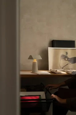 &Tradition Alima NDS1 vagn, matt svart - lackad valnöt