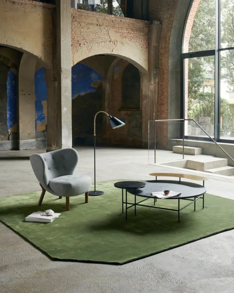 &Tradition Bellevue AJ7 golvlampa, svart - mässing