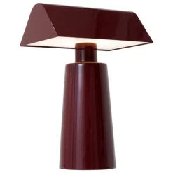 &Tradition Caret MF1 bärbar bordslampa, mörk burgundy