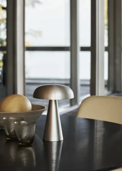 &Tradition Como SC53 bärbar bordslampa, aluminium