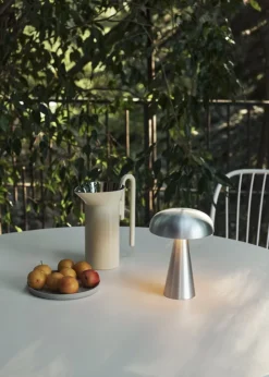 &Tradition Como SC53 bärbar bordslampa, aluminium