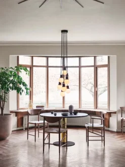 &Tradition Drawn HM3 stol, oljad valnöt