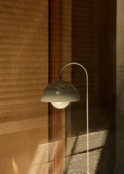 &Tradition Flowerpot VP12, golvlampa, gråbeige