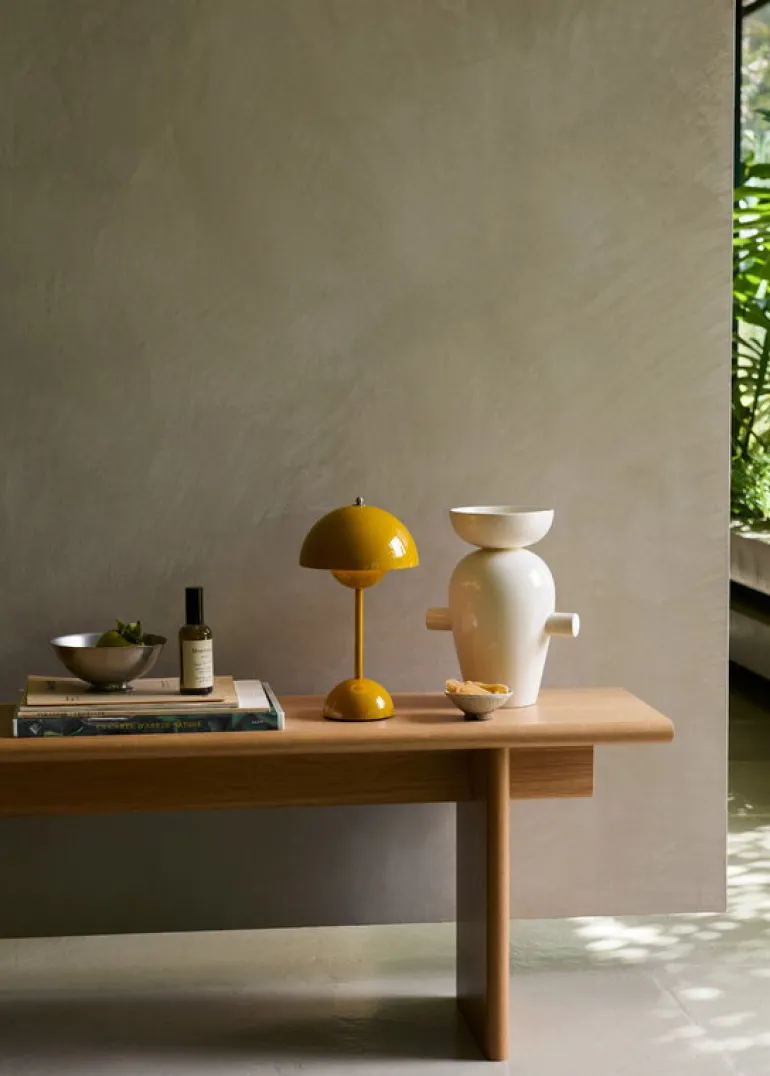 &Tradition Flowerpot VP9 bärbar bordslampa, senap