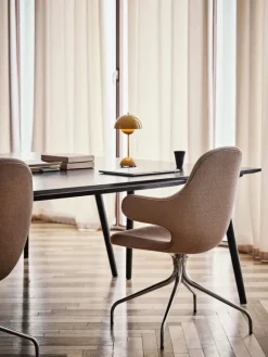 &Tradition Flowerpot VP9 bärbar bordslampa, senap