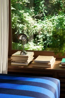 &Tradition Flowerpot VP9 bärbar bordslampa, förkromad