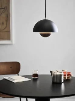 &Tradition Flowerpot VP1 pendellampa, matt black