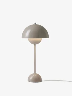 &Tradition Flowerpot VP3 bordslampa, gråbeige