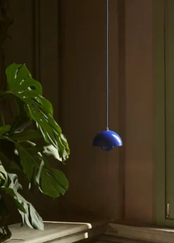 &Tradition Flowerpot VP10 pendellampa, koboltblå