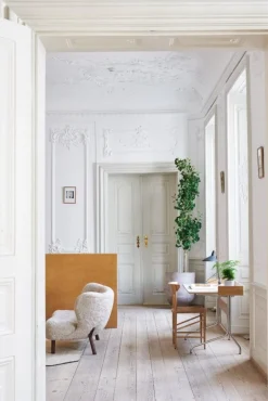 &Tradition Little Petra VB2 soffa, Moonligt sheepskin - oljad valnöt