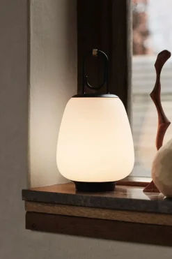 &Tradition Lucca SC51 bordslampa, opal - svart