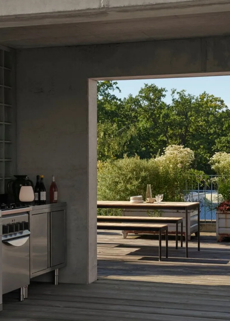 &Tradition Lucca SC51 bordslampa, opal - svart