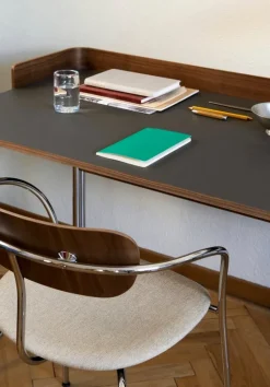 &Tradition Pavilion AV17 skrivbord, iron linoleum - valnöt - krom