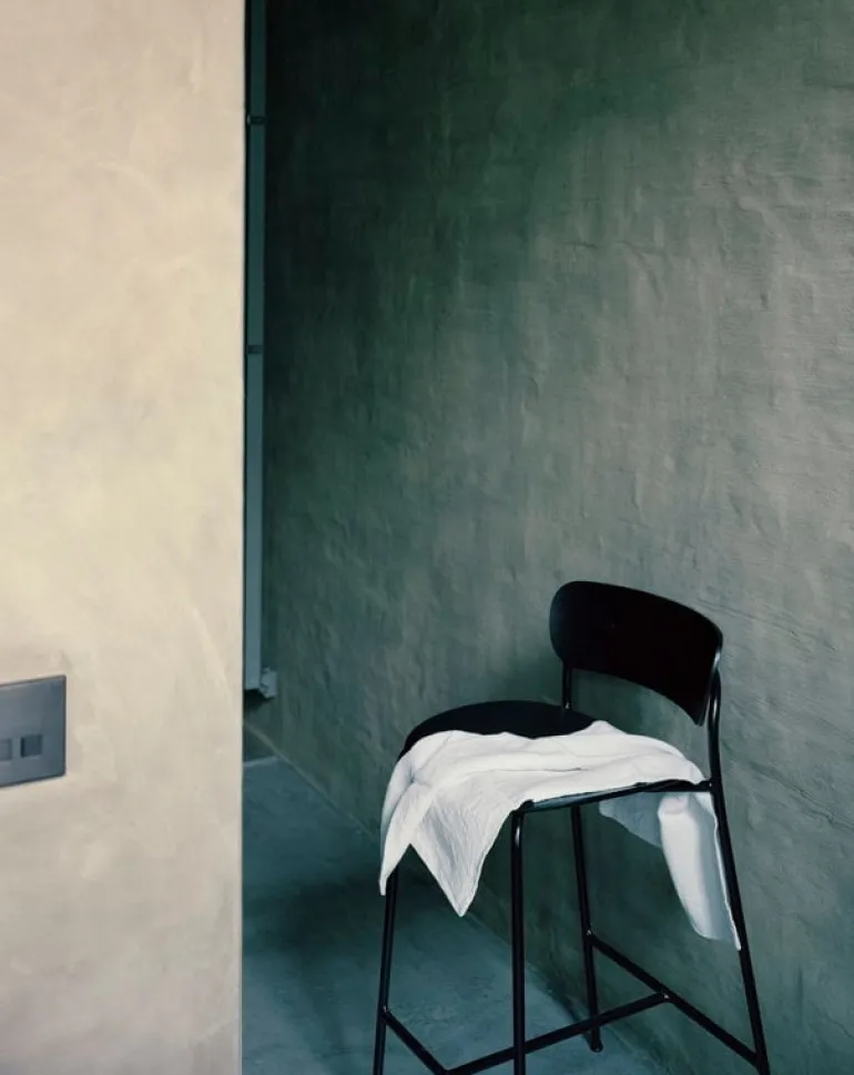 &Tradition Pavilion AV7 / AV9 barstol, svart ek