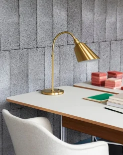 &Tradition Pavilion AV16 skrivbord, mushroom linoleum - ek - krom