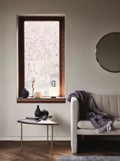 &Tradition Pinwheel HM7 sidobord, oljad valnöt