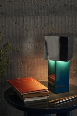 &Tradition Pivot bärbar lampa ATD7, blue silver