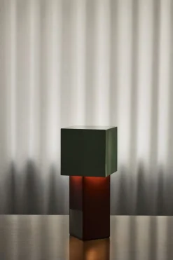 &Tradition Pivot bärbar lampa ATD7, rusty mint