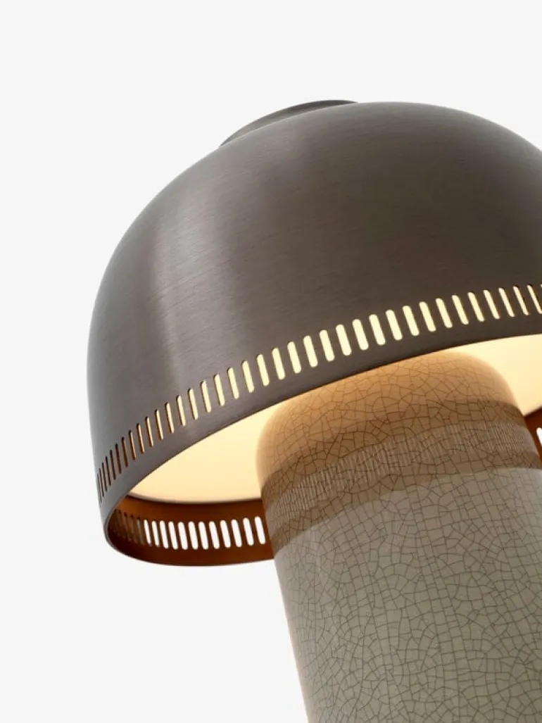 &Tradition Raku SH8 bärbar bordslampa, beigegrå - brons