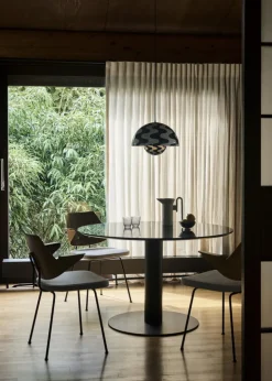 &Tradition RFH RD7 fåtölj, valnöt och bokfaner - beige