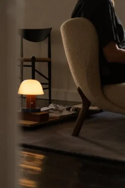 &Tradition Setago JH27 bordslampa, rödbrun - druva