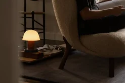 &Tradition Setago JH27 bordslampa, rödbrun - druva