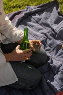 &Tradition Untitled AP10 filt, 150 x 200 cm, electric blue