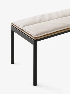 &Tradition Ville AV27 bänk, 110 x 40 cm, teak - varm svart