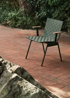 &Tradition Ville AV34 utomhusfåtölj, varm svart