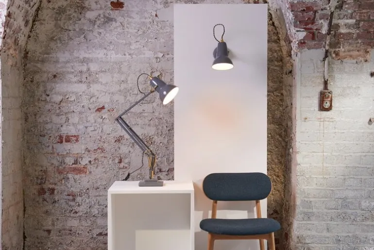 Anglepoise Original 1227 Brass skrivbordslampa, elefantgrå