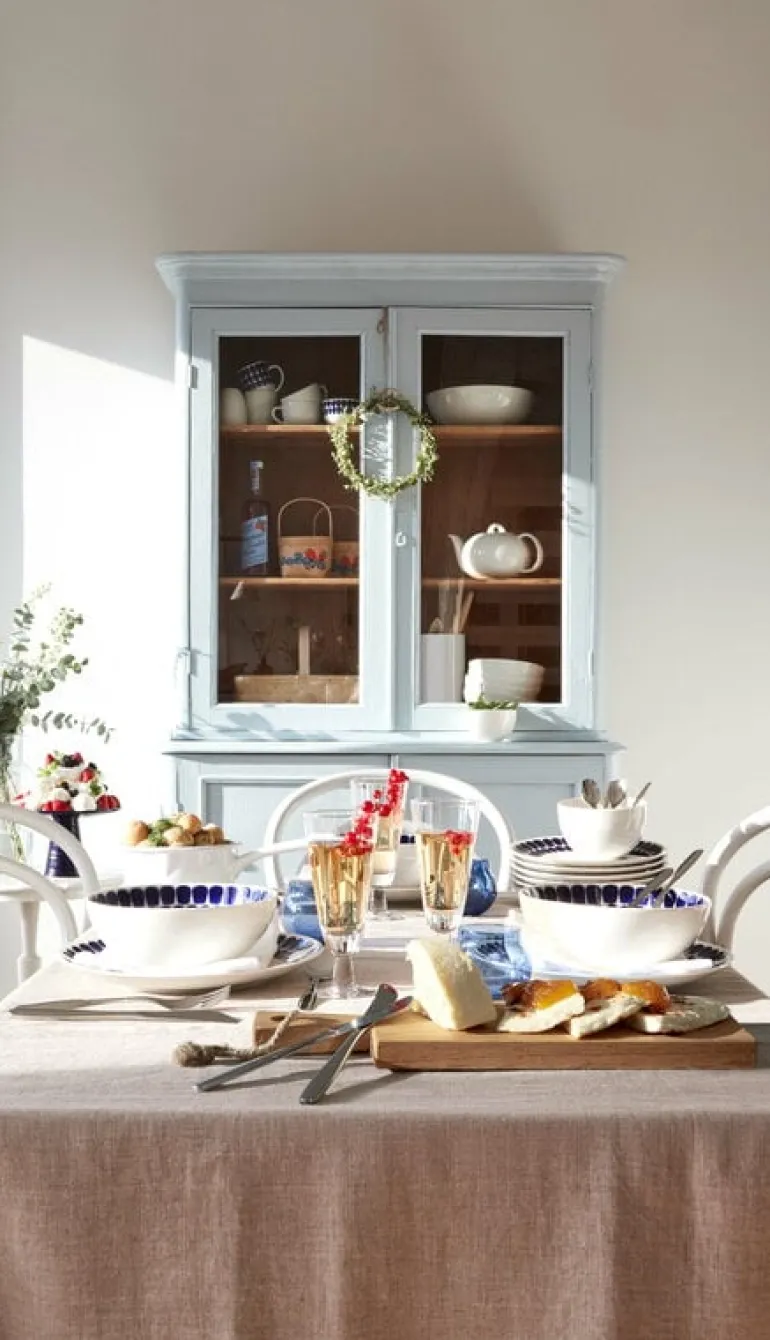 Arabia 24h Tuokio djup tallrik, 18 cm, koboltblå