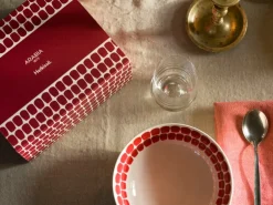 Arabia 24h Tuokio djup tallrik 18 cm, röd