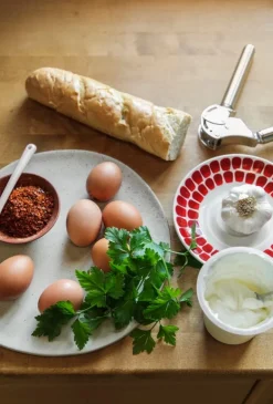 Arabia 24h Tuokio fat, 17 cm, rött