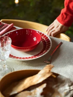 Arabia 24h Tuokio tallrik 26 cm, röd