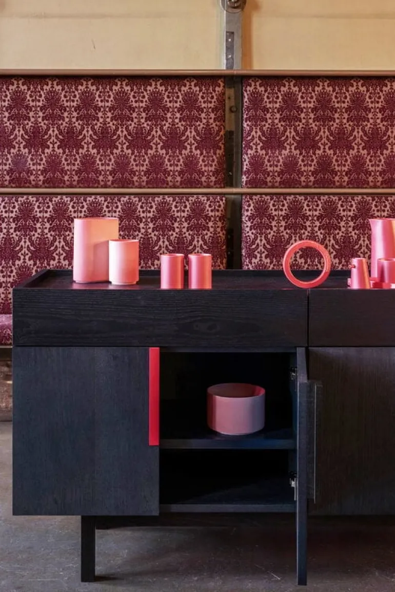 Ariake Aizome sideboard, indigo - svart - röd