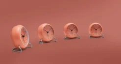Arne Jacobsen AJ City Hall bordsklocka med larm, pale orange