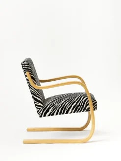 Artek Aalto Armchair 402, honungsbetsad - Zebra