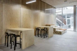 Artek Aalto barstol K65, svart