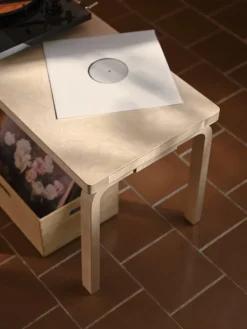 Artek Aalto bänk 153A, heltäckande sits, björk