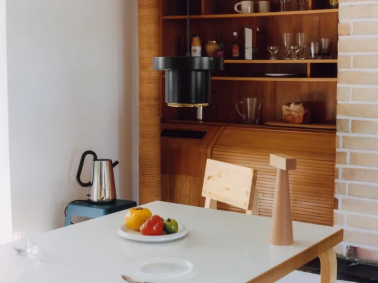 Artek Aalto bord 83, björk - vitt laminat