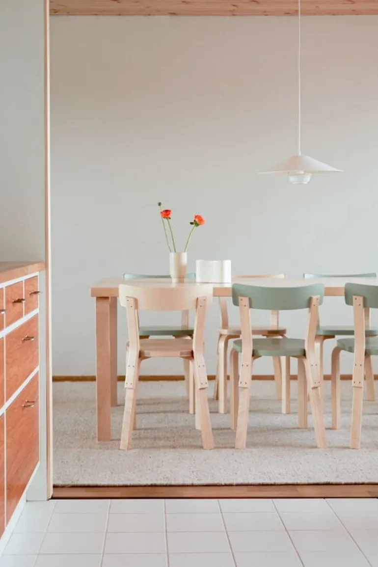 Artek Aalto bord 83, björk - vitt laminat