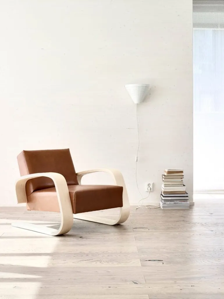 Artek Aalto fåtölj 400 ”Tankstolen”, björk - svart läder