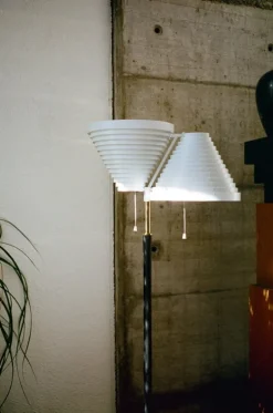 Artek Aalto golvlampa A810, rostfritt stål