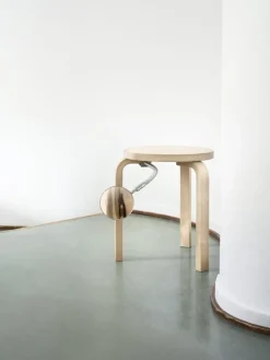 Artek Aalto, pall 60, vildbjörk