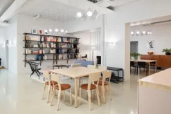 Artek Aalto pendellampa A338 ”Bilberry”, vit