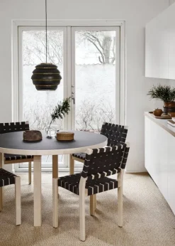 Artek Aalto pendellampa A331 “Beehive”, svart - mässing